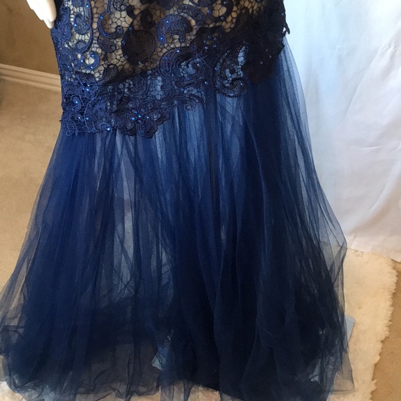 Worn once to Prom. Good Condition. - Picture 5 of 6